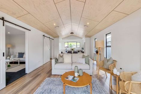 Photo of property in 11 Hamon Place, Pukehangi, Rotorua, 3015