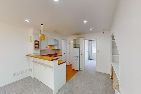 Photo of property in 19/3 Kelvin Grove, Te Aro, Wellington, 6011