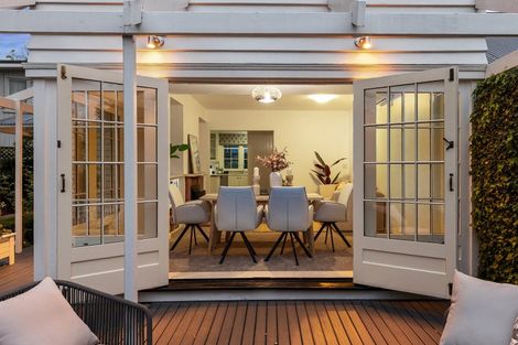 Photo of property in 108 Clyde Road, Ilam, Christchurch, 8041