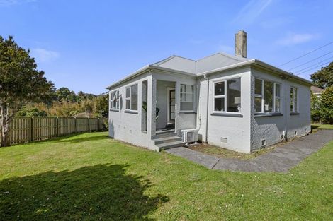 Photo of property in 6 Mill Road, New Plymouth, 4310