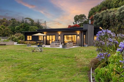 Photo of property in 27 Smithfield Road, Waikanae, 5391
