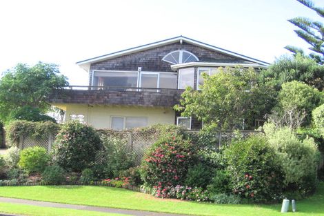 Photo of property in 36 Waller Avenue, Bucklands Beach, Auckland, 2012