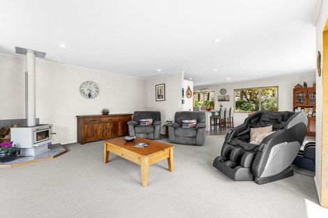 Photo of property in 1180 East Coast Road, Redvale, Albany, 0794