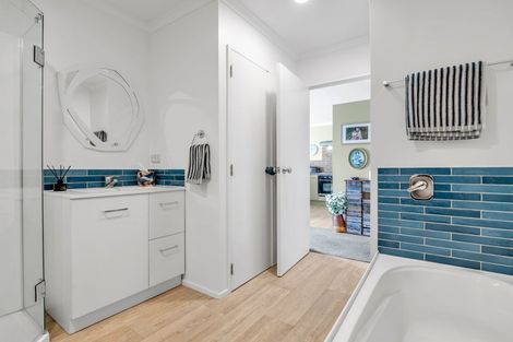 Photo of property in 7/340n Gulf Harbour Drive, Gulf Harbour, Whangaparaoa, 0930