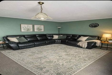 Photo of property in 4 Grierson Place, Pukekohe, 2120