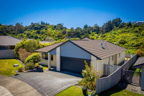 Photo of property in 12 Tararua Close, Aotea, Porirua, 5024