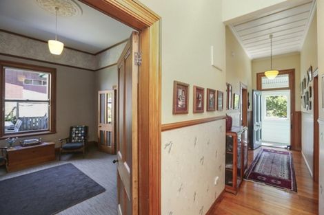 Photo of property in 162a Mangorei Road, Merrilands, New Plymouth, 4312