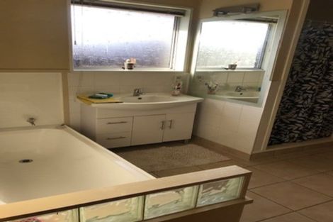 Photo of property in 100 Patterson Terrace, Halswell, Christchurch, 8025