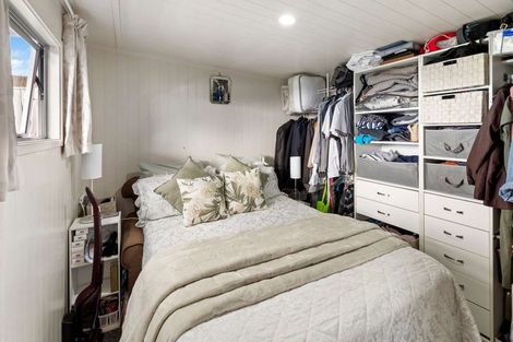 Photo of property in 21a Karaka Street, Merrilands, New Plymouth, 4312