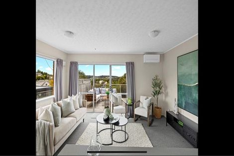 Photo of property in 12a Tower Hill, Stanmore Bay, Whangaparaoa, 0930