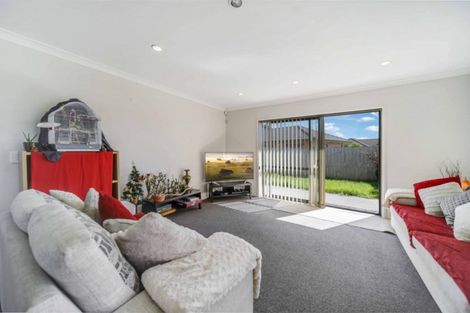 Photo of property in 32 Margarita Rise, Pukekohe, 2120