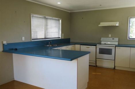 Photo of property in 6 Highbury Drive, Levin, 5510