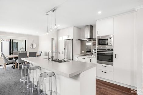 Photo of property in 38 Te Kaeaea Crescent, Wallaceville, Upper Hutt, 5018