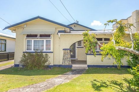Photo of property in 18 Field Street, Aramoho, Whanganui, 4500