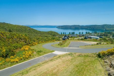 Photo of property in 1 Sparrowhawk Way, Kinloch, Taupo, 3377