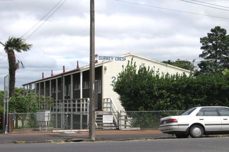 Photo of property in Crescent Flats, 32-36 Surrey Crescent, Grey Lynn, Auckland, 1021