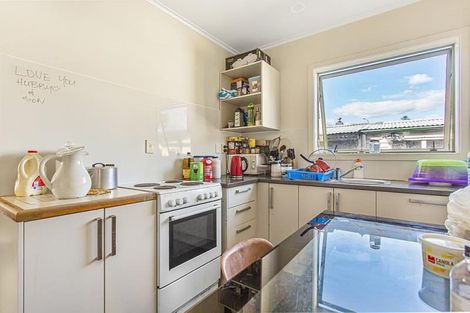 Photo of property in 2a Vine Street, Mangere East, Auckland, 2024