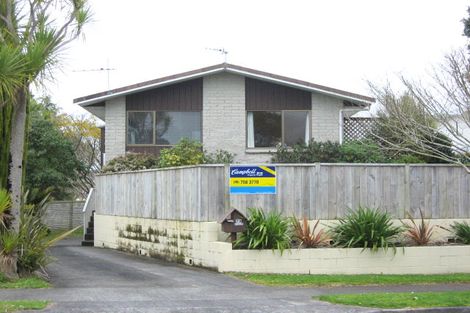 Photo of property in 73 Manu Crescent, Upper Vogeltown, New Plymouth, 4310
