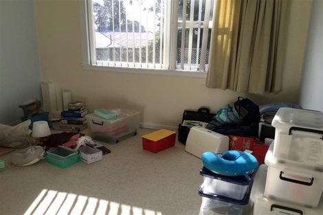 Photo of property in 37 Awanui Street, Merrilands, New Plymouth, 4312