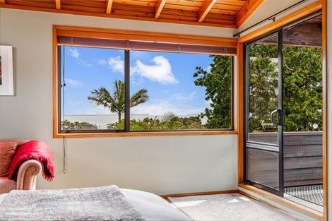 Photo of property in 3 Park Rise, Campbells Bay, Auckland, 0630