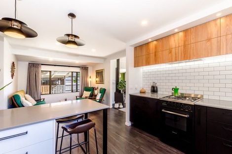 Photo of property in 36 Hollis Road, Paraparaumu Beach, Paraparaumu, 5032