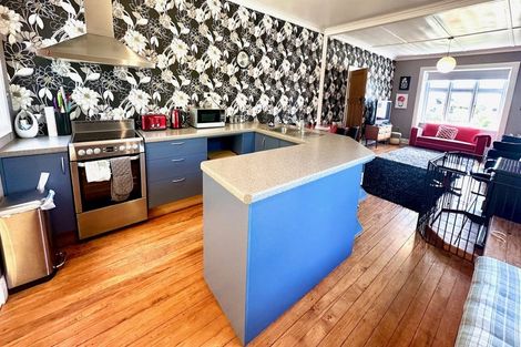 Photo of property in 14 Moana Street, Kaka Point, 9271