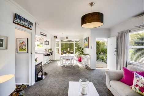 Photo of property in 74 Te Mata Road, Havelock North, 4130