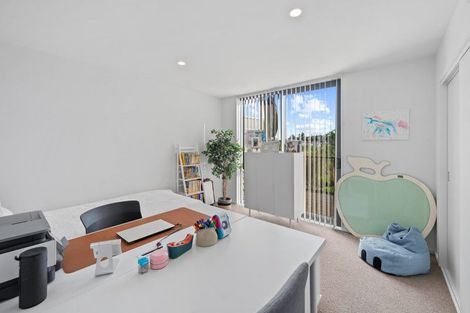 Photo of property in 27 Tuuhura Road, Pukekohe, 2120