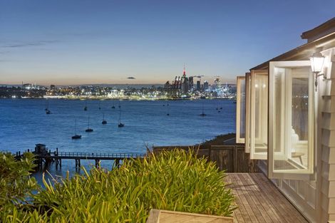 Photo of property in 38 Jubilee Avenue, Devonport, Auckland, 0624