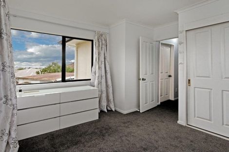 Photo of property in 147a View Road, Sunnyvale, Auckland, 0612