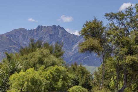 Photo of property in 33 Penrith Park Drive, Wanaka, 9305