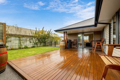 Photo of property in 8 Albert Sheppard Close, Yaldhurst, Christchurch, 8042