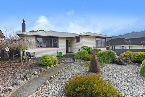 Photo of property in 41 Totara Park Road, Clouston Park, Upper Hutt, 5018