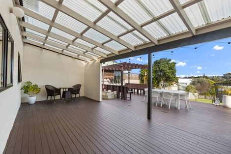 Photo of property in 41 Shakespear Road, Army Bay, Whangaparaoa, 0930