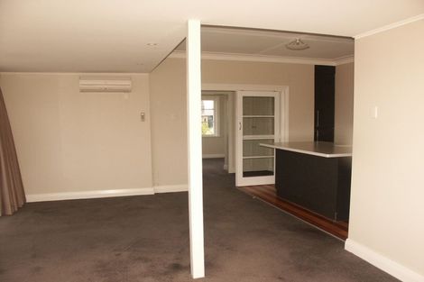 Photo of property in 58 Middleton Road, Kew, Dunedin, 9012