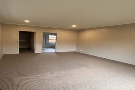 Photo of property in 8 Terrasini Drive, Flat Bush, Auckland, 2019