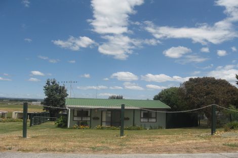 Photo of property in 100 Pukehina Parade, Pukehina, 3189