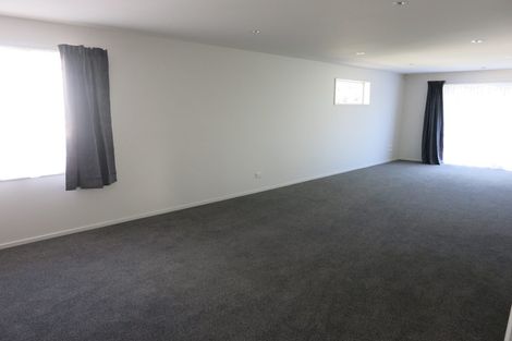 Photo of property in 28 Lincoln Road, Hillmorton, Christchurch, 8024