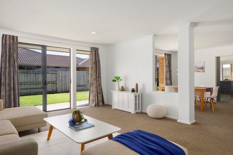 Photo of property in 49 Gibson Place, Papamoa Beach, Papamoa, 3118