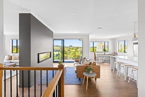 Photo of property in 3 Bella Vista Drive, Gulf Harbour, Whangaparaoa, 0930