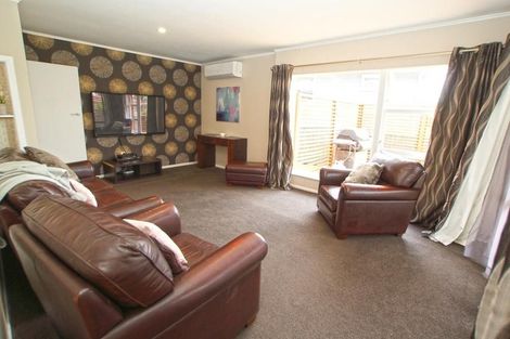 Photo of property in 37 Aberdeen Drive, Dinsdale, Hamilton, 3204