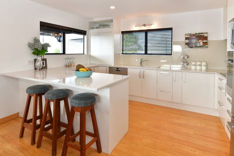 Photo of property in 462a Whangaparaoa Road, Stanmore Bay, Whangaparaoa, 0932