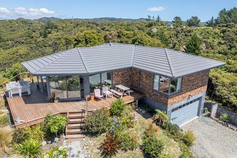 Photo of property in 51 Wharariki Road, Puponga, Collingwood, 7073