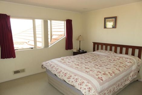 Photo of property in 16 Imran Terrace, Khandallah, Wellington, 6035