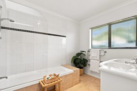 Photo of property in 49 Keepa Close, Papamoa Beach, Papamoa, 3118