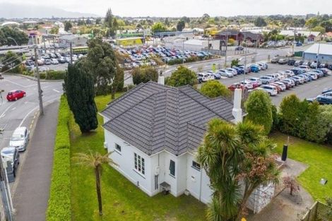 Photo of property in 2 Hinemoa Street, Paraparaumu, 5032