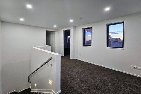 Photo of property in 8 Lewis Road, Pakuranga, Auckland, 2010