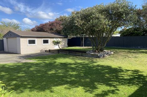Photo of property in 12 Mokau Place, Terrace End, Palmerston North, 4410