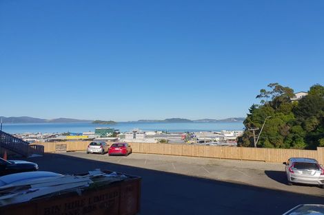 Photo of property in 4 London Road, Korokoro, Lower Hutt, 5012