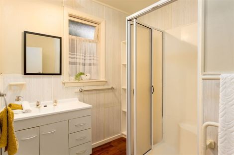 Photo of property in 132 Yaldhurst Road, Sockburn, Christchurch, 8042